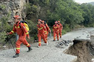 凯恩：周末输球后这场比赛动力十足，拜仁想拿欧冠冠军